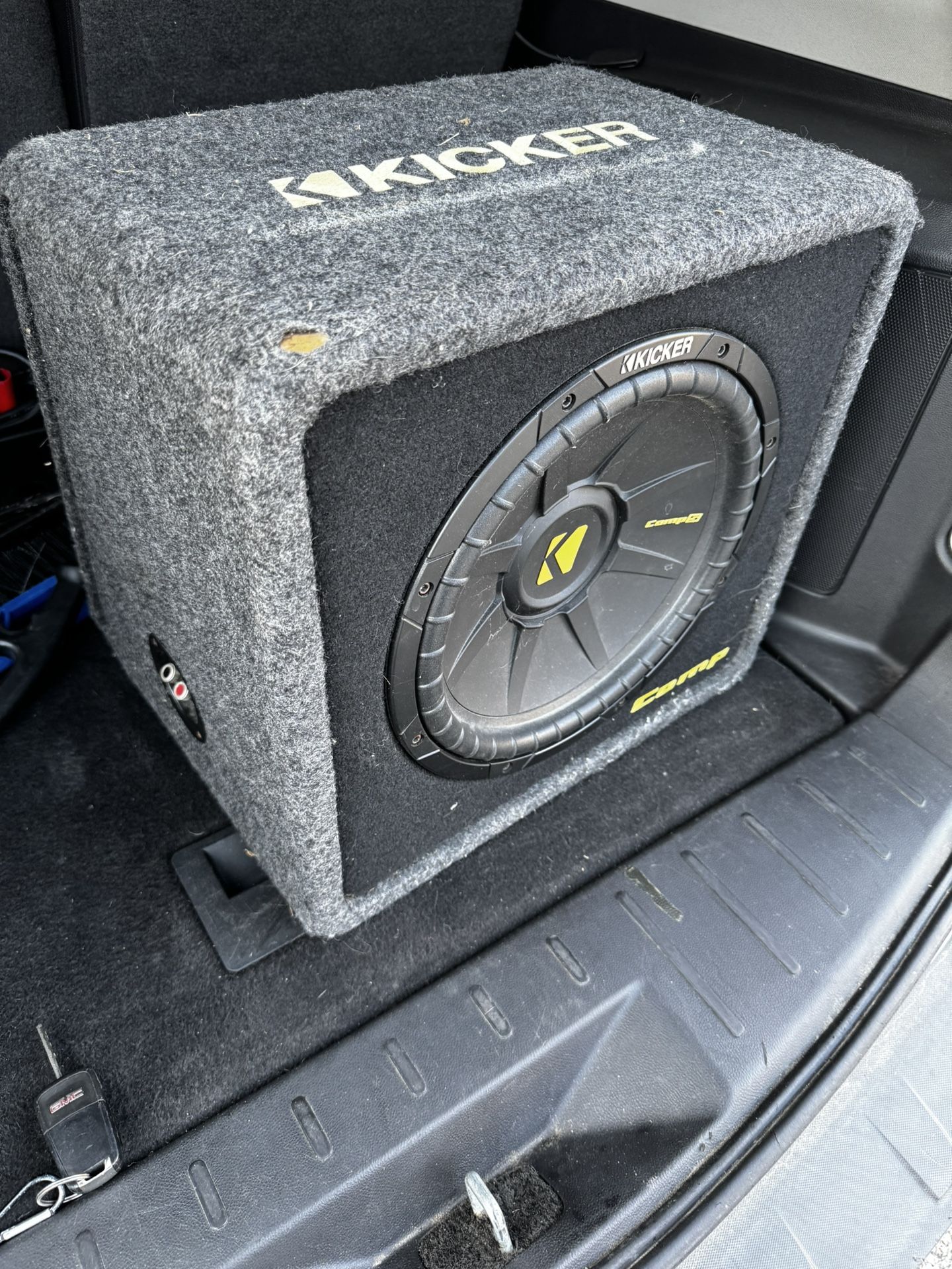 “WILL TRADE FOR A AMP” Kicker TCWC102 CompC 10" Subwoofer in Enclosure 2-Ohm Box
