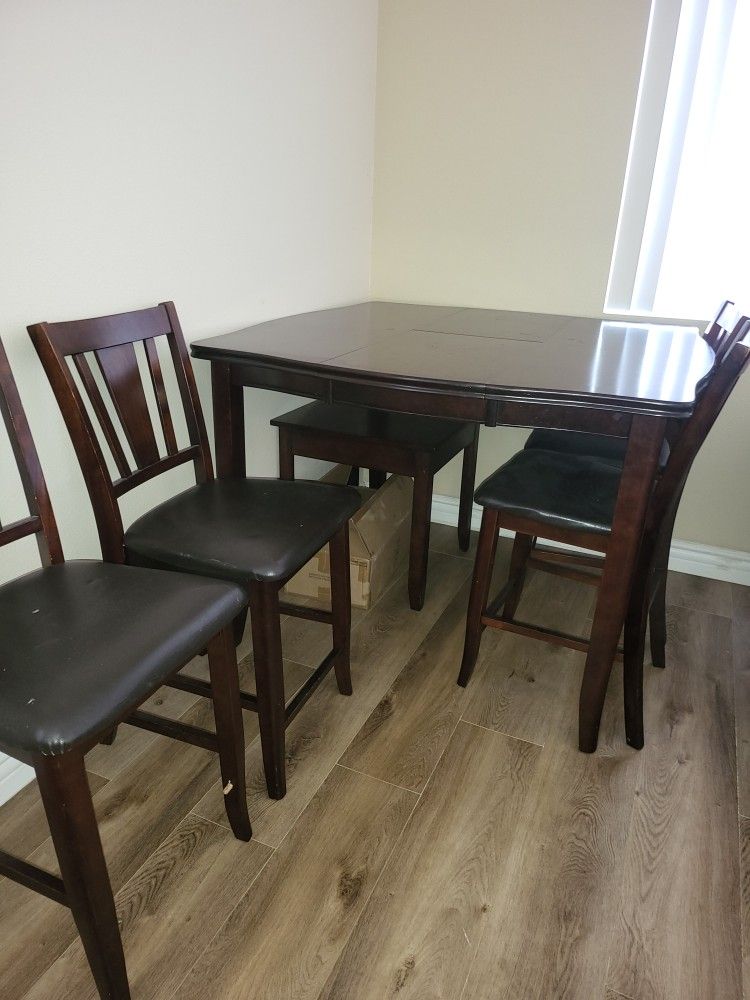 Dinning Room Table 