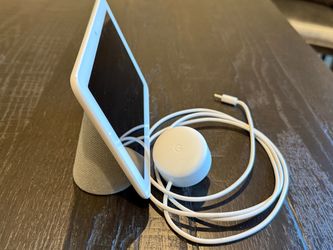 Google Nest Hub Max 10” Smart Display - Excellent Condition