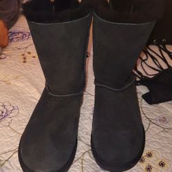 Uggs  Bailey Bow II  From Macy's Size 10 Woman's 
