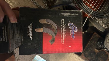 New Centric Posi Quiet Ceramic Brake Pads 105.09760 w/ Hardware