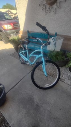 ladies 26-in Electra 7-speed bike