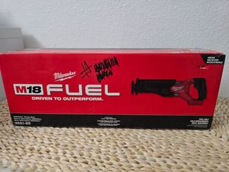 Milwaukee M18 FUEL SAWZALL Reciprocating Saw 2821-20 – NEW