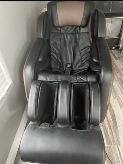 Brookstone massage chair in great condition works