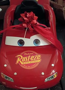 Disney Cars Lightning McQueen Kids Ride-On
