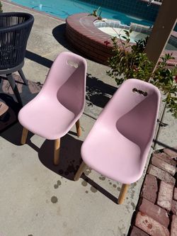 Pink Kids Chairs with Wooden Legs – Set of 2