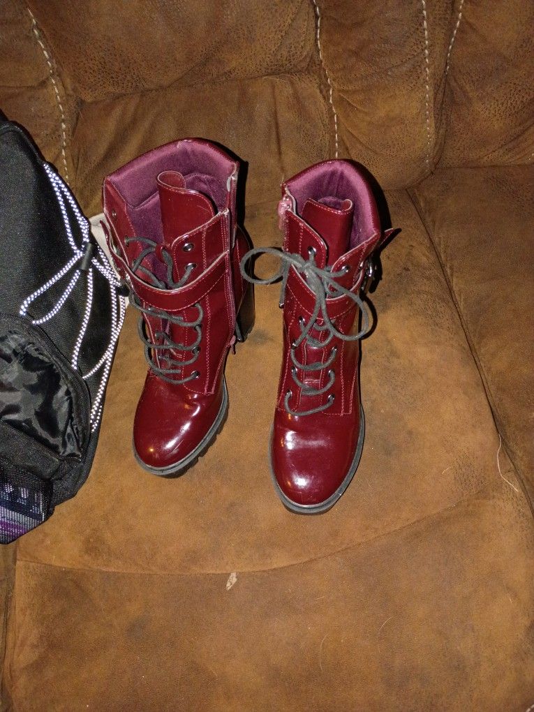 Forever21 Zip Up Lady's Boots