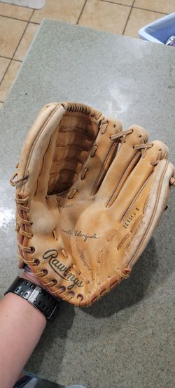13" Rawlings baseball glove fair condition