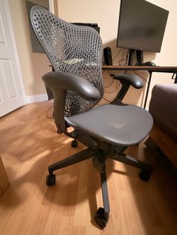 Herman Miller mirra 2 office chair