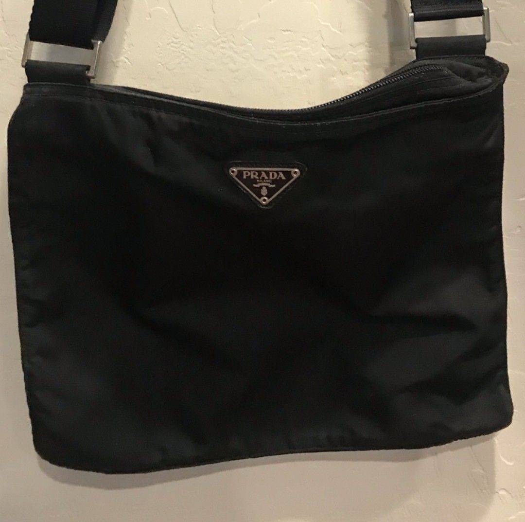 Prada handbag AUTHENTIC!!