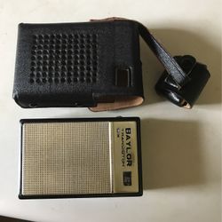 Antique Transistor Radio Working Like New 