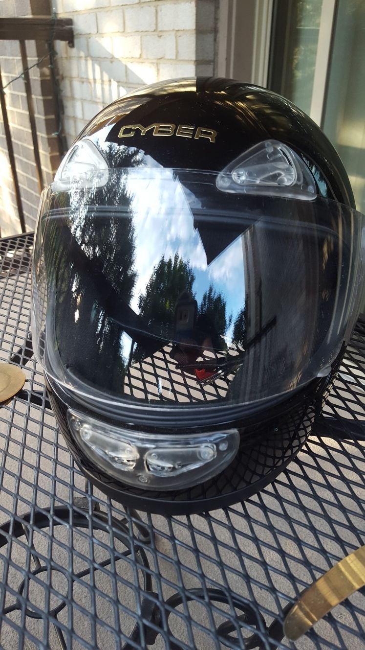 Motorcycle helmet