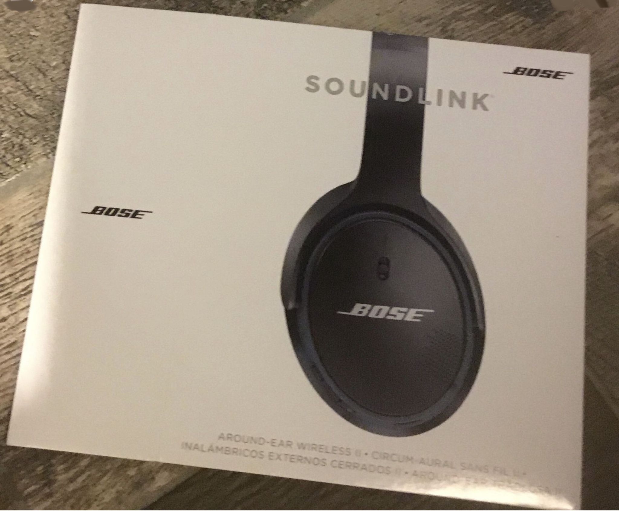 Bose Soundlink Around Ear Wireless II
