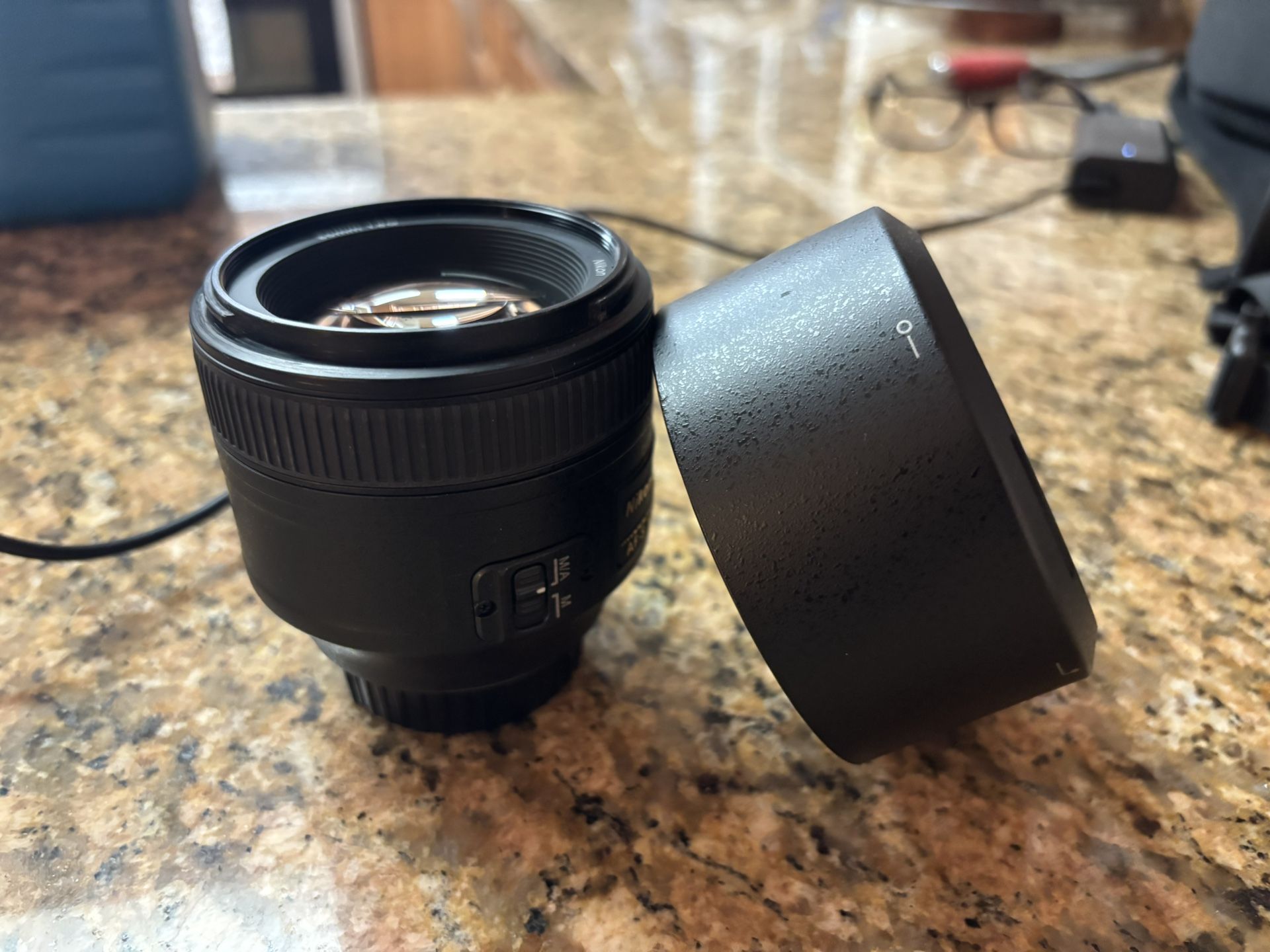 Nikkor 85mm 1.8 Lens