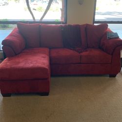 Reversible Sofa With Chaise