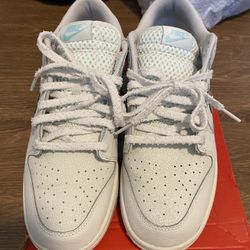 Nike Dunks Size 10.5