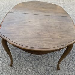 🌺🌺DINNER TABLE WITH EXTENSION AND 4 CHAIRS-SOLID WOOD 🌺🌺