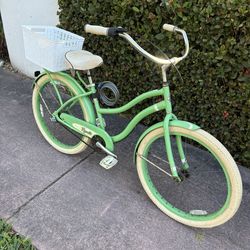 26’ Huffy Regatta  Beach Cruiser 🚲