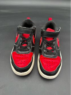 Boys Nikes