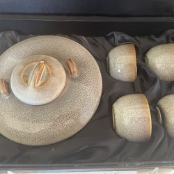 The Bombay co Rhino 5 piece tea set New