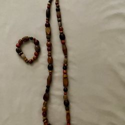 Wooden Necklace And Bracelet Set