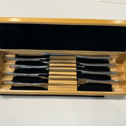 Zwilling J. A. Henckels Stainless Steel 8 Piece Knife set 