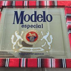 Modelo Wall Frame