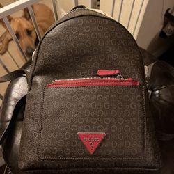 NEW GUESS BACKPACK 