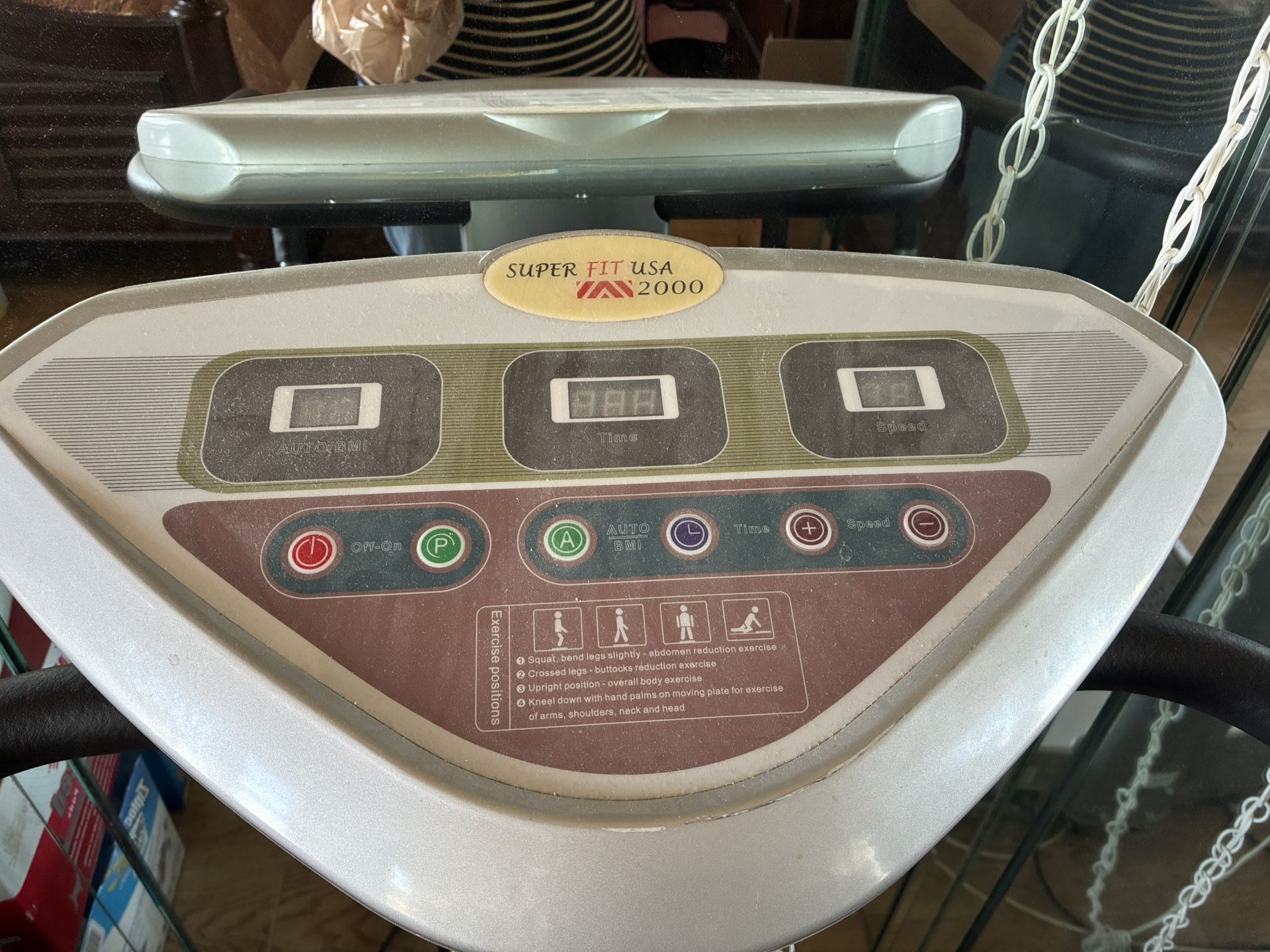 Shaking Motion Exercise Machine