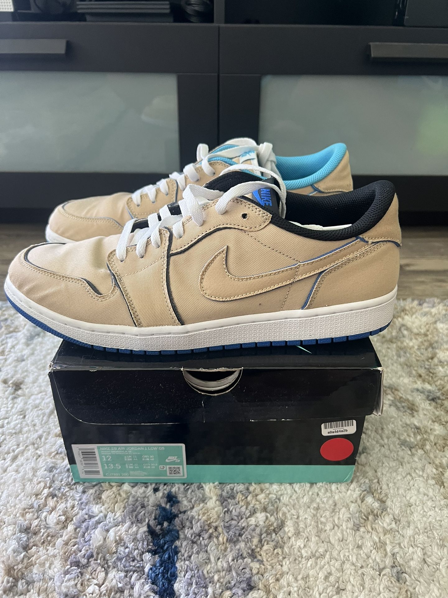 Jordan Low SB Dunk Lance Mountain