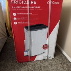 Frigidaire Portable Air Conditioner 14,000 BTU