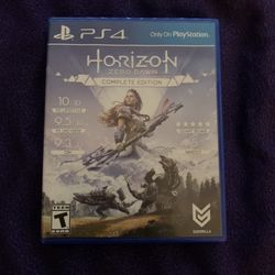 Horizon Zero Dawn Complete Edition PS4