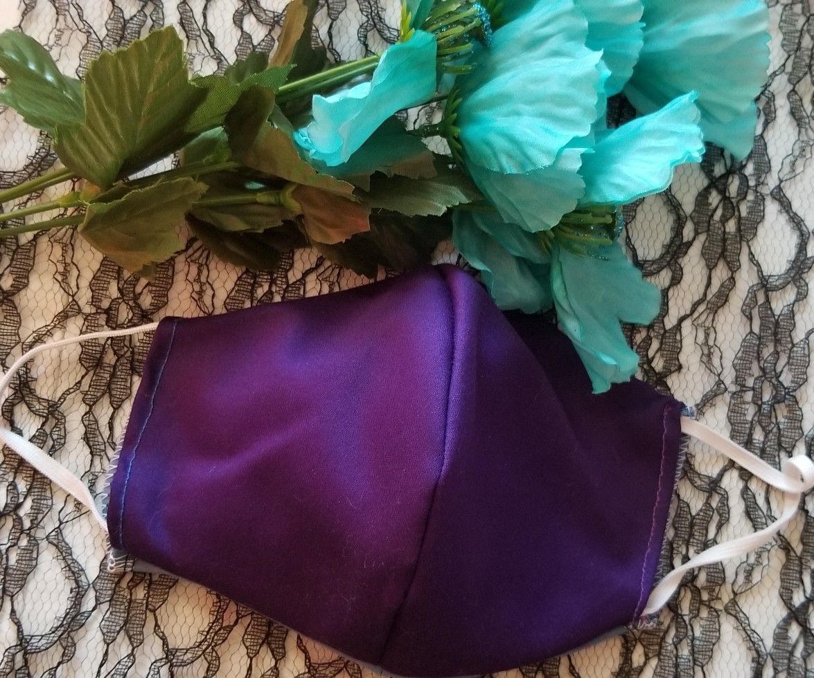 Face Mask - Adjustable Nose Wire - Filter Pocket - Reversible