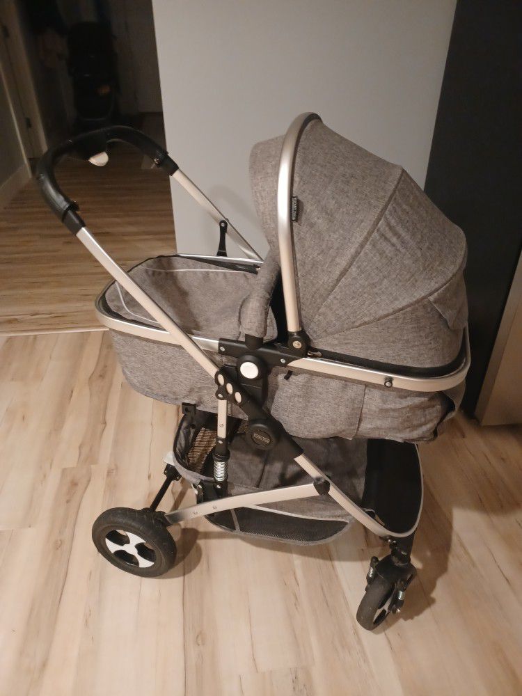 Kinder King Stroller Bassinet, Baby Carriage. 2 Positions: Sleeping And Sitting Up