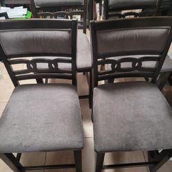 4 Dining Chairs