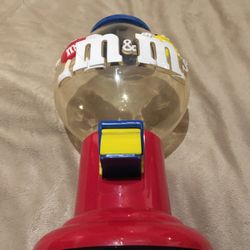 M & M Working Candy Dispenser