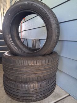 Llantas Michelin Premier A/S 205/55R16