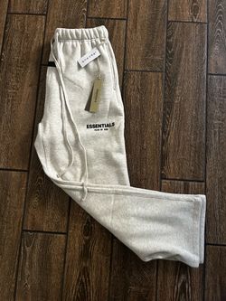 Essential fear of god sweats, light oat, Medium and large