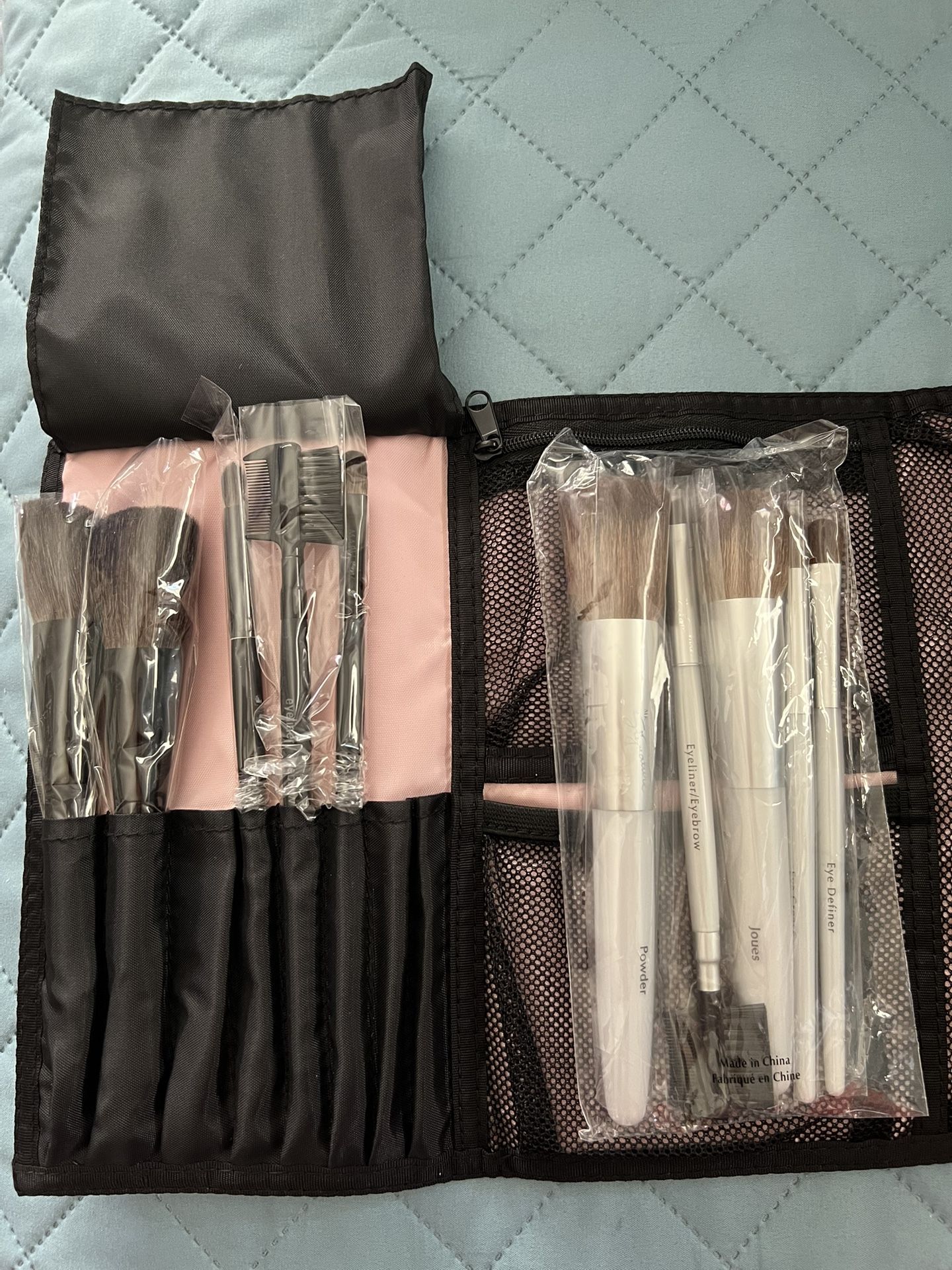 New Makeup Brushes (10) And Brush Travel Storage Bag