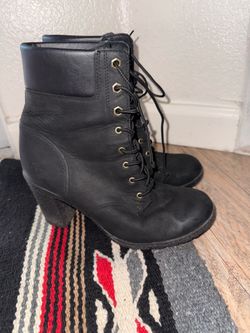 Timberland Women's Black Leather Boots (size 8.5)
