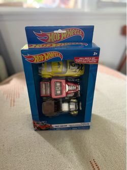 Toy Hot Wheels Pull Back & Go Fast Fish Bone 3-Pack Cars