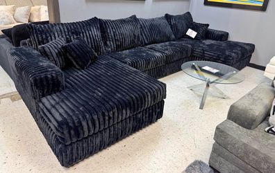 NEW XL SECTIONAL SOFA AND FREE DELIVERY PAY FOR IT ON DELIVERY