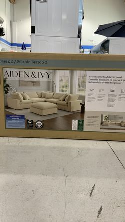 Aiden & Ivy 6 pc sectional