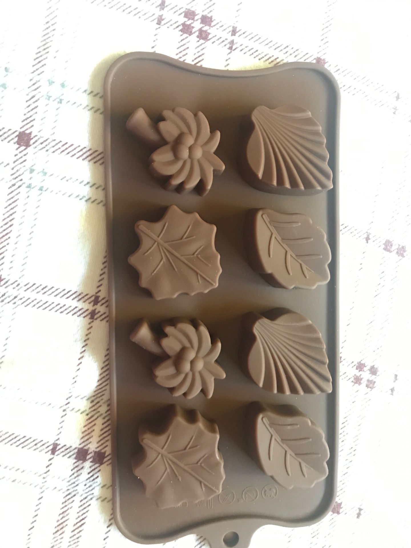 Leaves mold