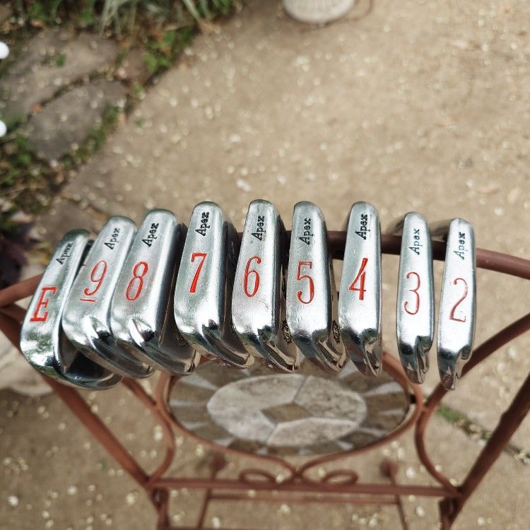 Terrific Set Of 1973 Ben ogan Apex Forged Irons