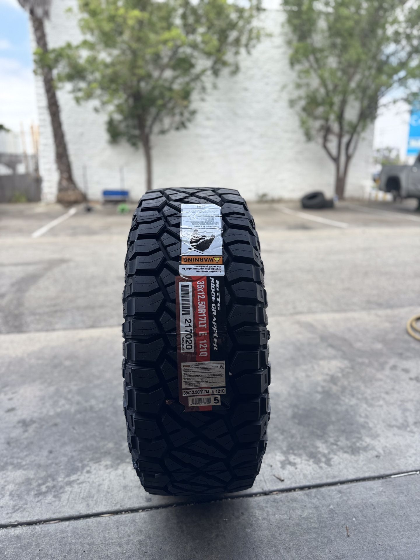 🔥🚦35x12.50-17 Nitto Tires