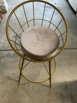 BRAND NEW _ Luxurious Stools for sale (set