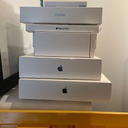 Bunch Of Apple Boxes - Great Condition
