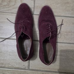 Burgundy dress shoes