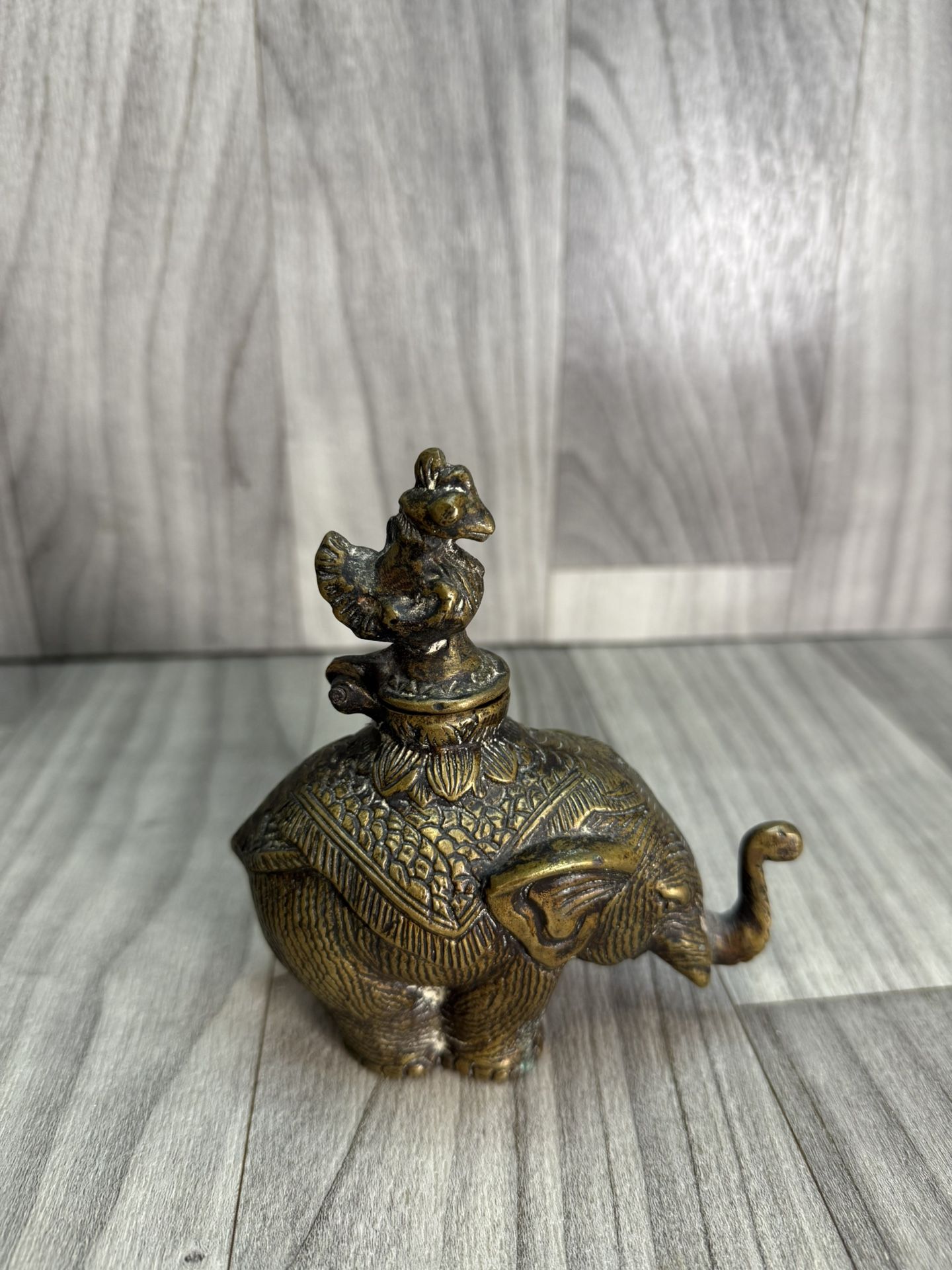 Antique/Vintage Brass Elephant Container with Rooster Lid (Kohl/Kumkum Box)